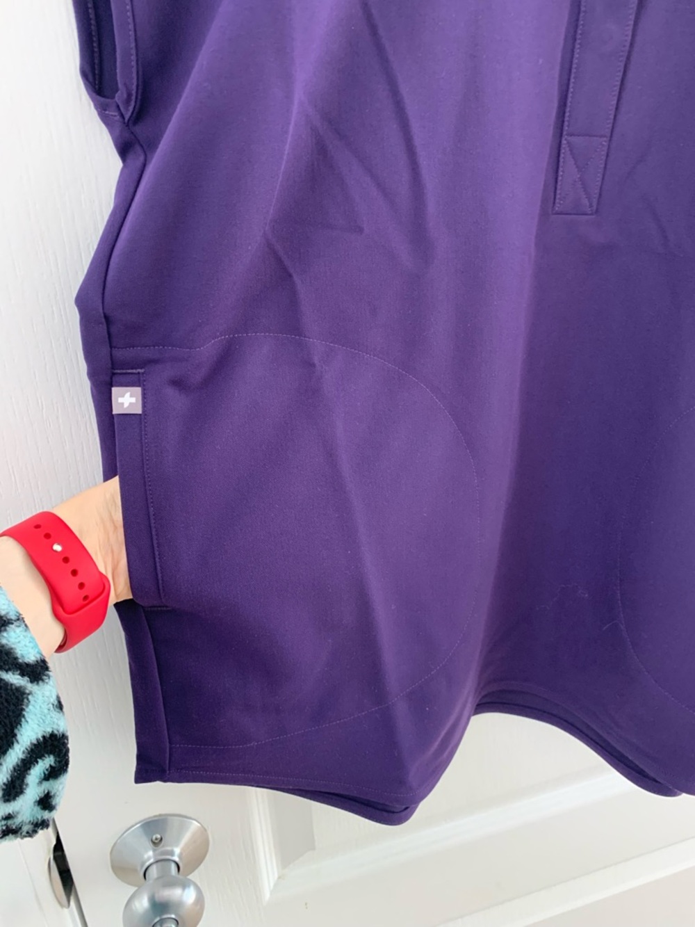 FIGS PURPLE JAM RAFAELA OVERSIZED TOP - Picture 9 of 14